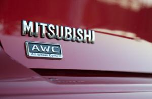 2012-Mitsubishi-Lancer-SE-awc-badge